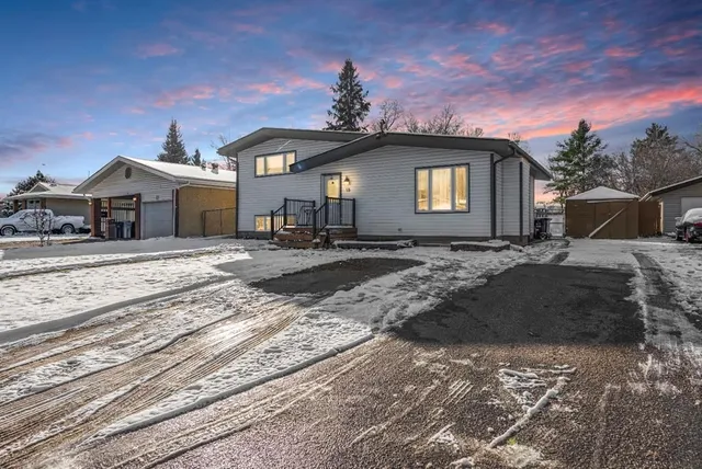 15 Birch Rd, Fort McMurray 2