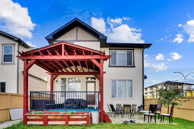 182 Skyview ranch St, Calgary 5