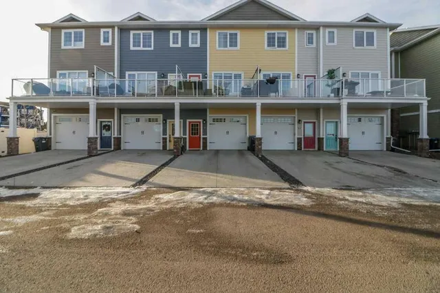 5210 Lakeshore Dr #108, Sylvan Lake 2