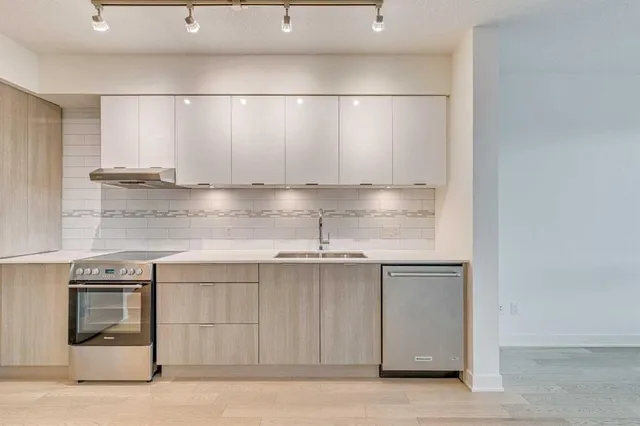 930 6 Ave #2102, Calgary 3