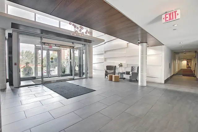 1025 5ave sw #1606, Calgary 4