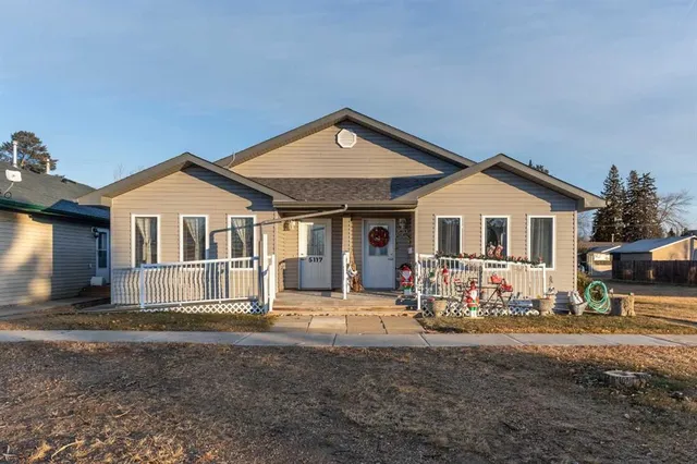 5117 50 St, Strome
