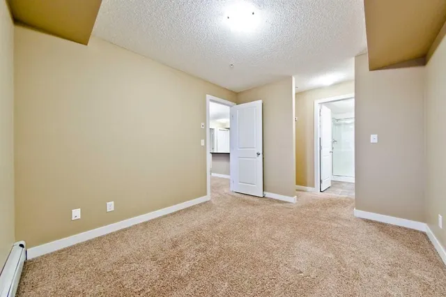 81 Legacy Blvd #1214, Calgary 5