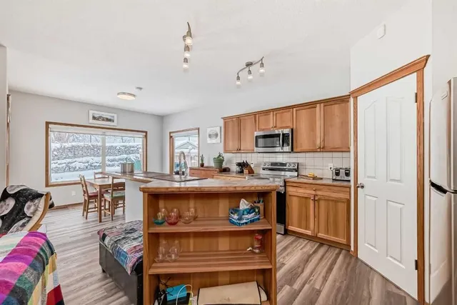 13 Bow Ridge Dr, Cochrane 5