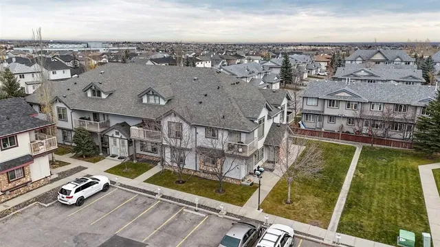 31 EVERRIDGE SQUARE #105, Calgary 2