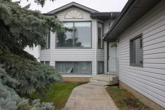 5814 62 Ave, Rocky Mountain House 2