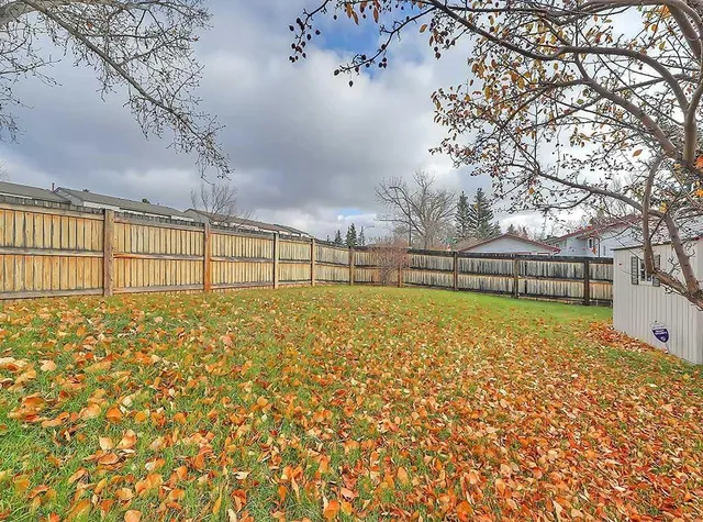 703 Ranchview Cir, Calgary 4