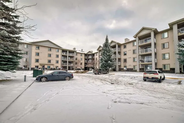 60 Lawford Ave #114, Red Deer 2