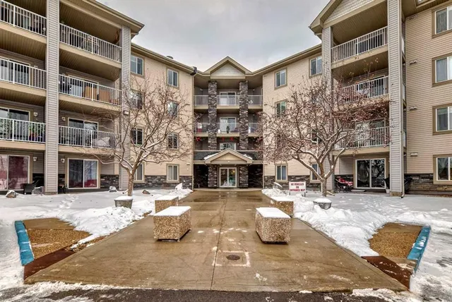 60 Lawford Ave #114, Red Deer 3