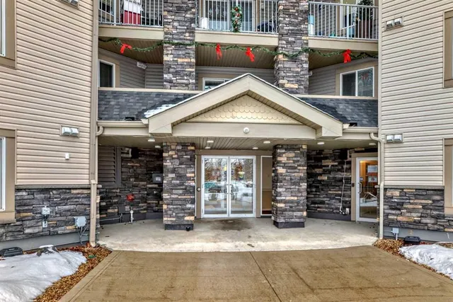 60 Lawford Ave #114, Red Deer 4