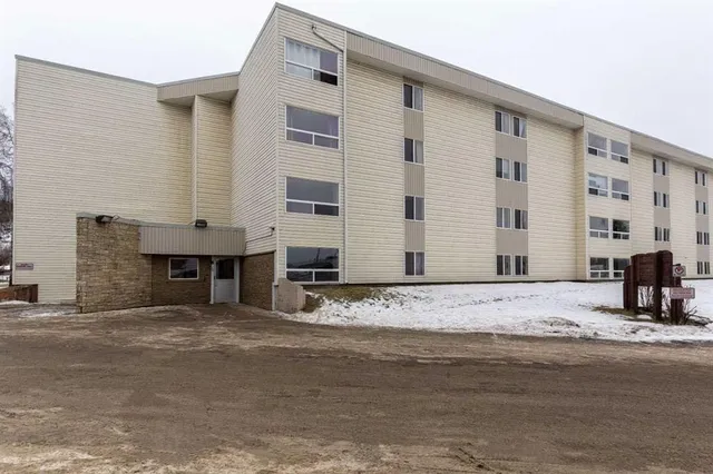 111 Charles Ave #208, Fort McMurray 2