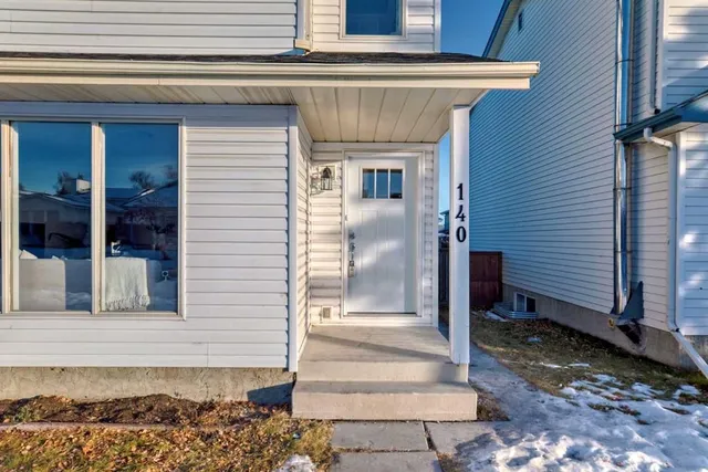 140 Millcrest Way, Calgary 4