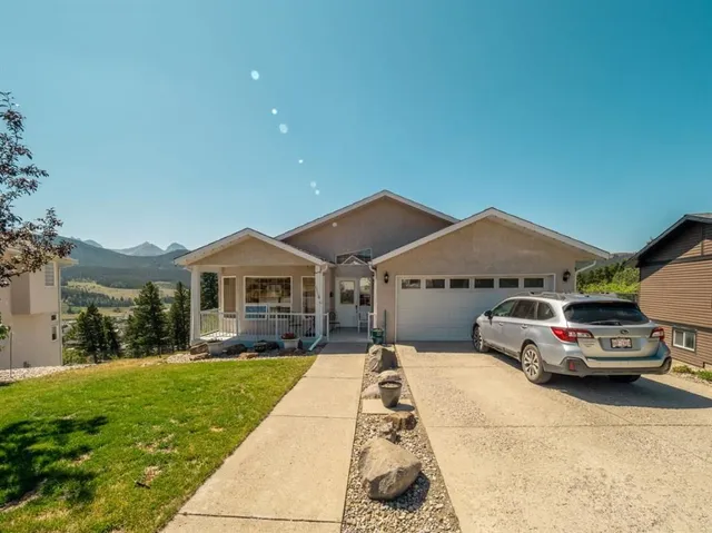 8106 25 Ave, Coleman 2