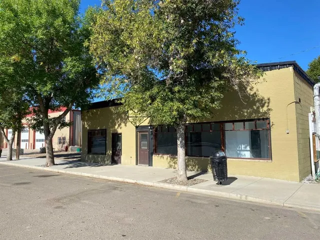 165 Centre St, Tilley 3