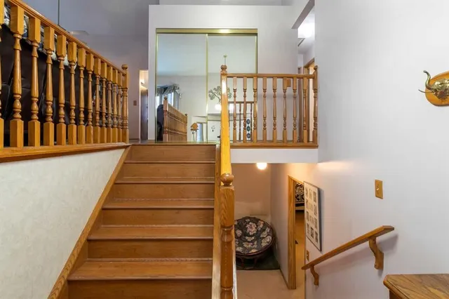 212 Riverstone Pl, Calgary 5