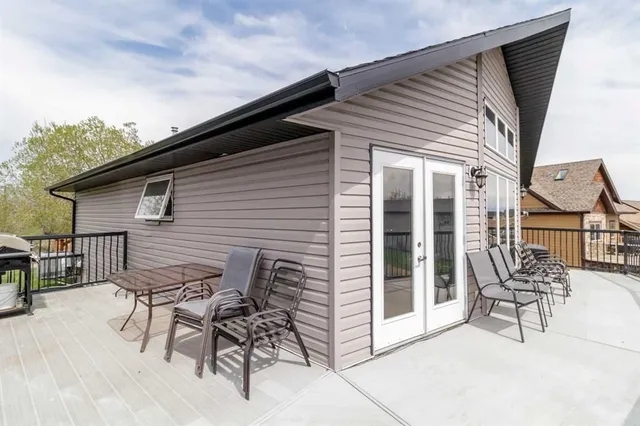 25054 South Pine Lake Rd #4021, Rural Red Deer County 3