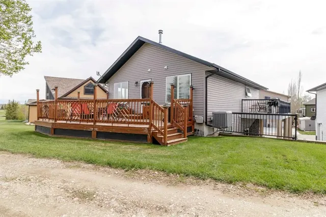 25054 South Pine Lake Rd #4021, Rural Red Deer County 4