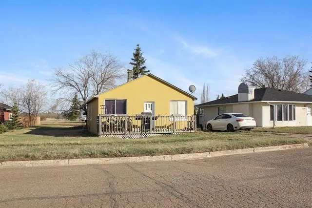 5313 50 St, Castor 2