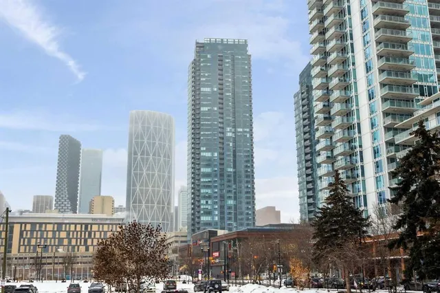 530 3 St #1506, Calgary 2