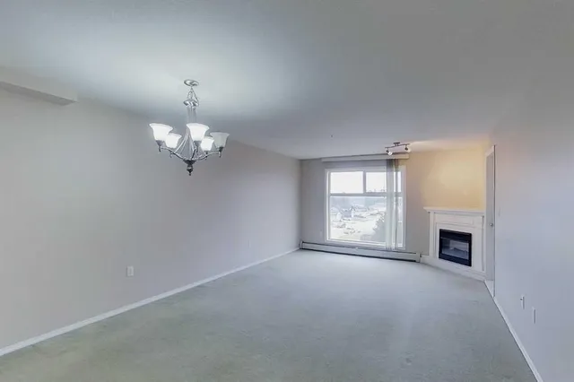 1615 41 St #302, Edson 5