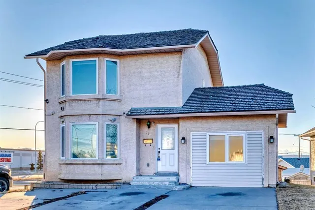 186 Martinglen Way, Calgary 3