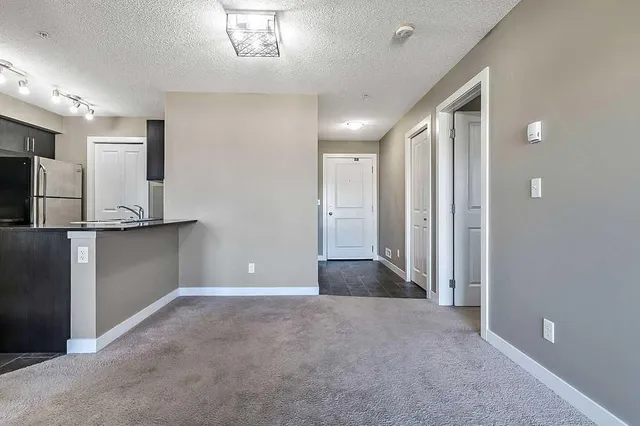 81 Legacy Blvd #1310, Calgary 4