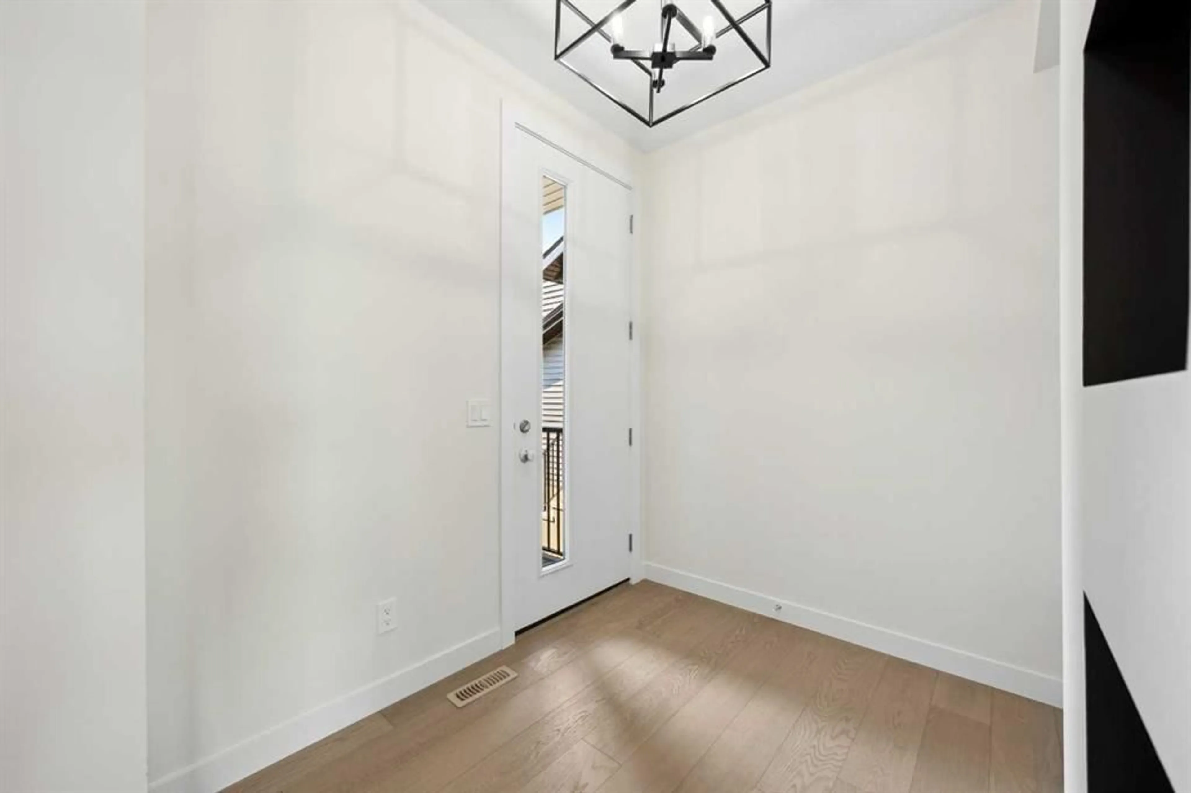 pillar/IMG-A2205305_5.jpg