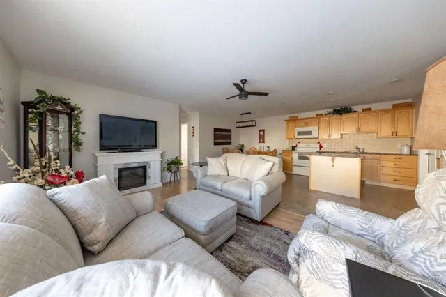 2115 52B Ave #1, Lloydminster 5