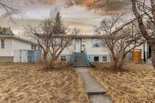 2019 35 St, Calgary 2