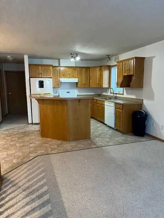 7A & 7B Pembina Road, Rainbow Lake 3
