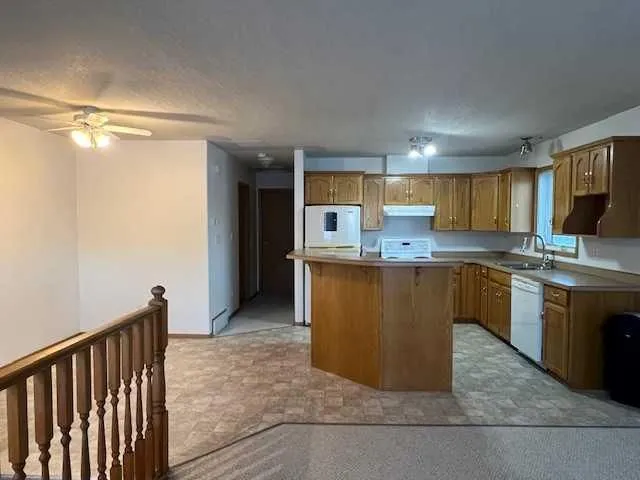 7A & 7B Pembina Road, Rainbow Lake 4