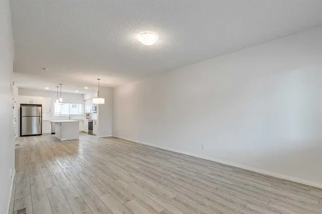 147 Creekview Gdns, Calgary 3