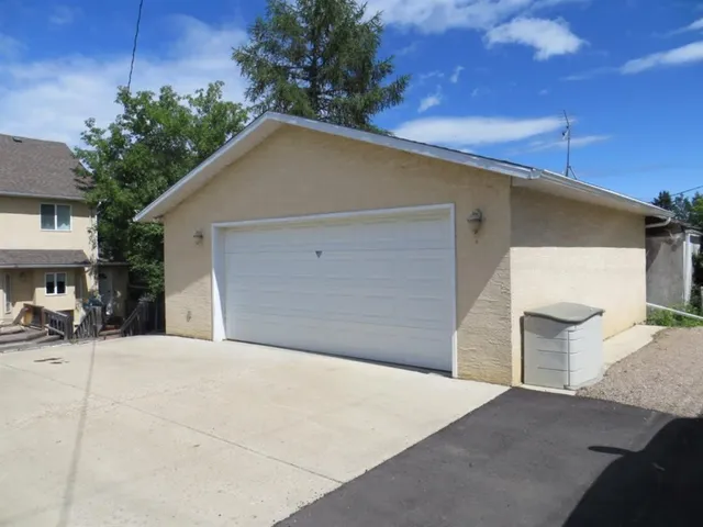 10407 Churchill Dr, Lac La Biche 4