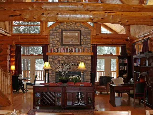 104 White Ave, Bragg Creek 2
