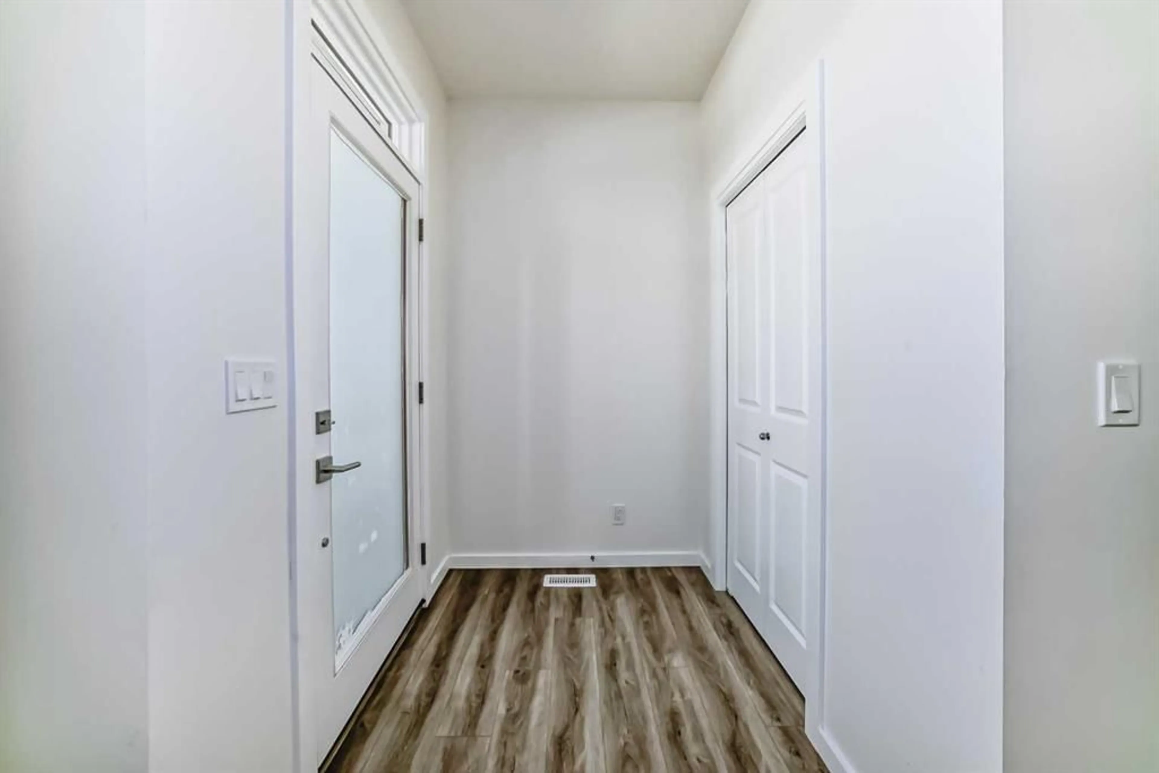 pillar/IMG-A2217406_4.jpg