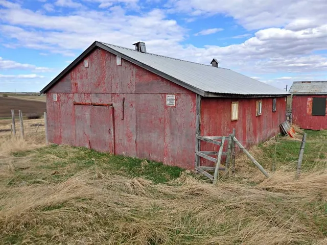 503050 RR 50, Rural Vermilion River, County of 4