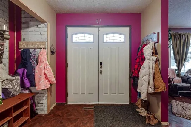 1203 Gough Rd, Carstairs 5