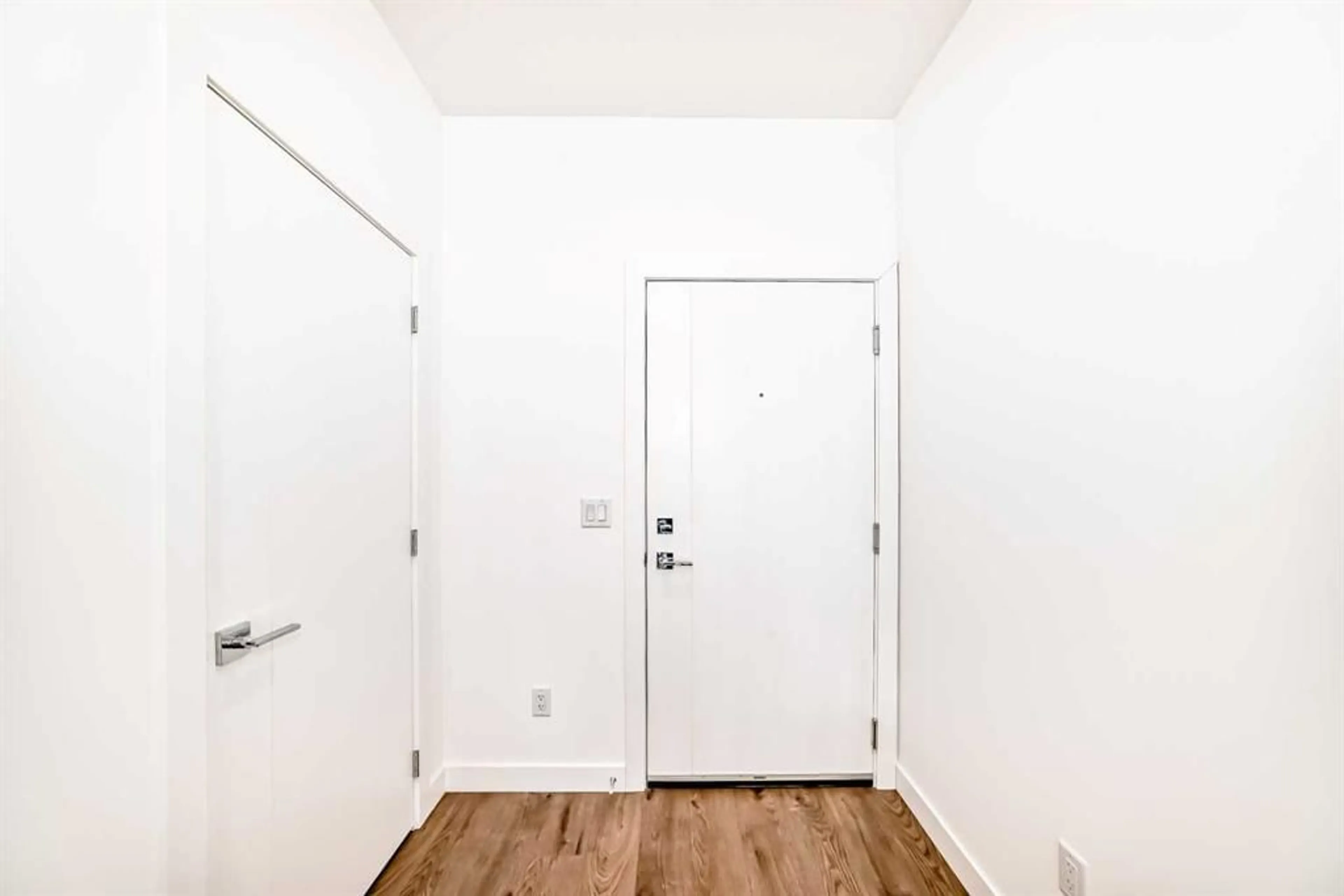 pillar/IMG-A2223277_4.jpg