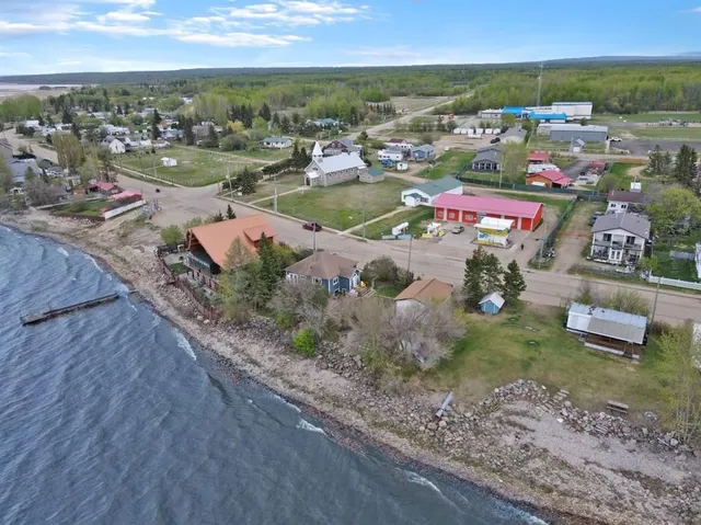 75 Peace River Avenue, Joussard 3