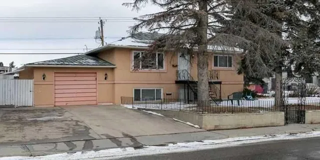 4010 8 Ave, Calgary 2