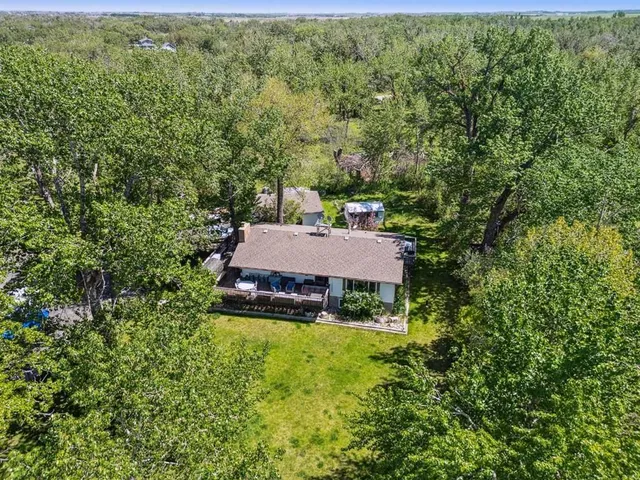 530027 56 St, Rural Foothills County 4