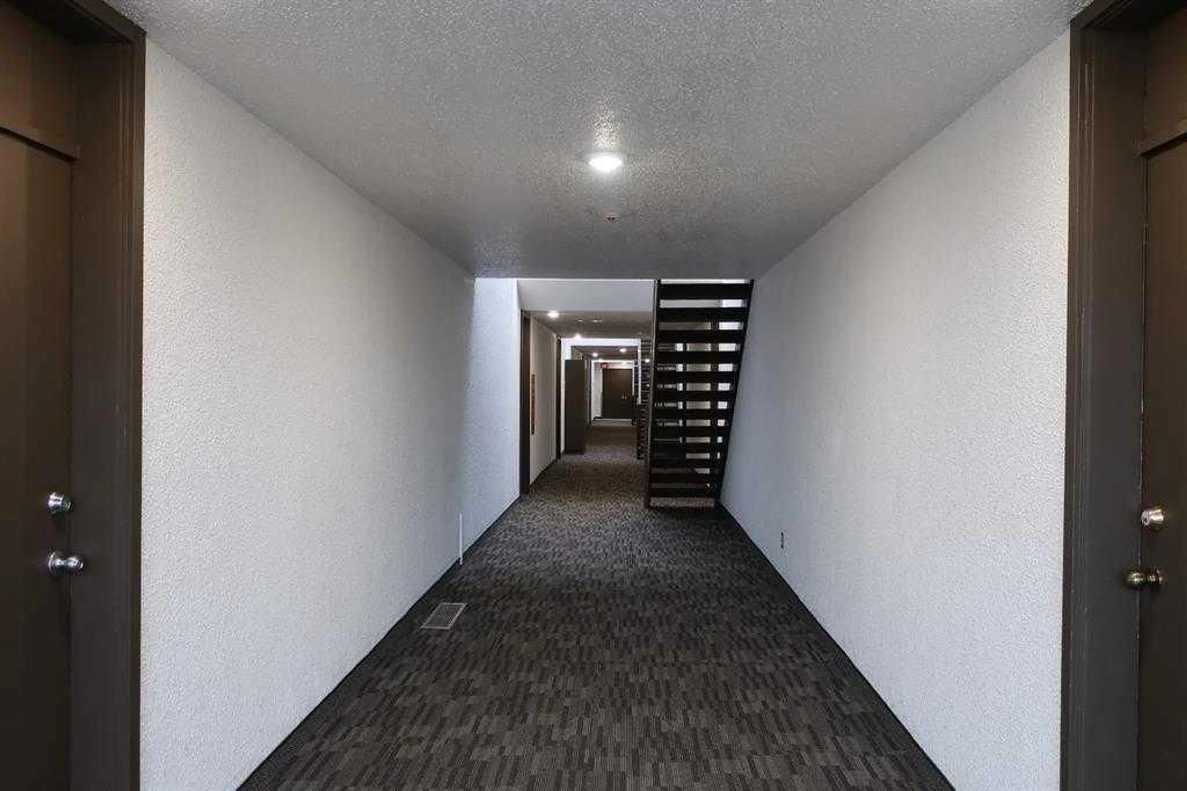 pillar/IMG-A2227586_5.jpg