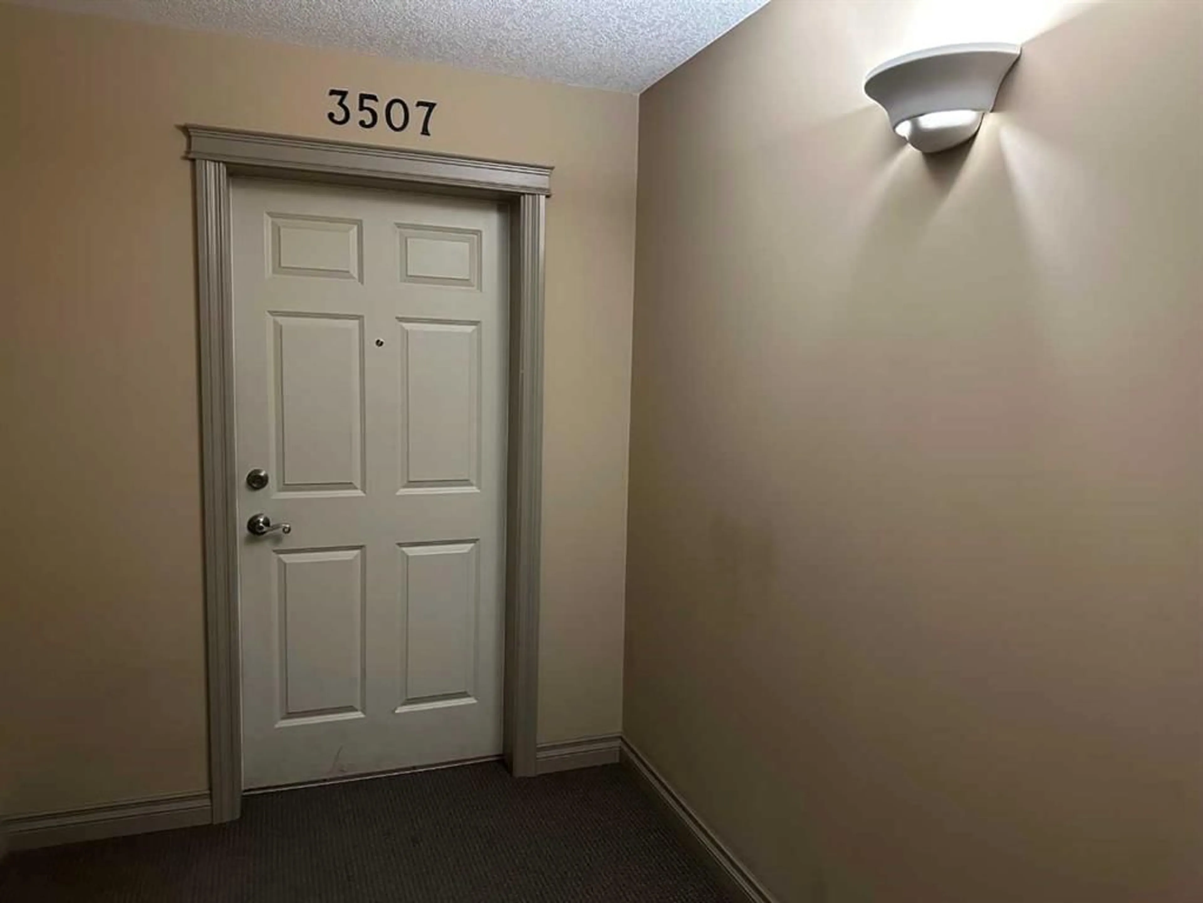 pillar/IMG-A2229360_3.jpg