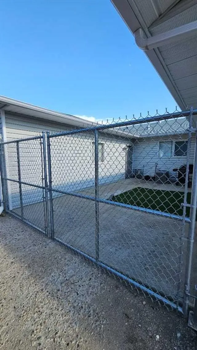 207 Centre Ave, Milk River 3
