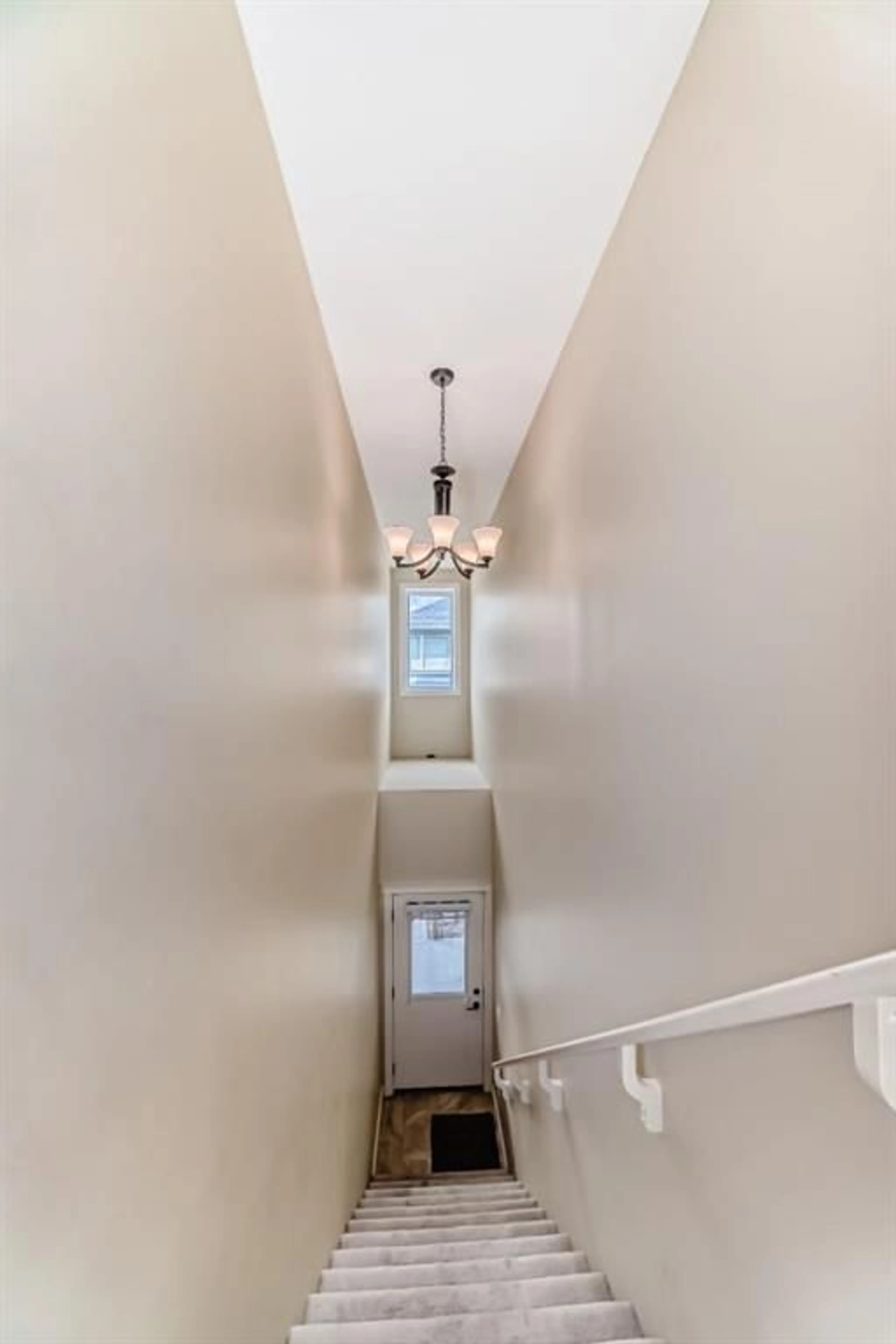 pillar/IMG-A2237810_5.jpg