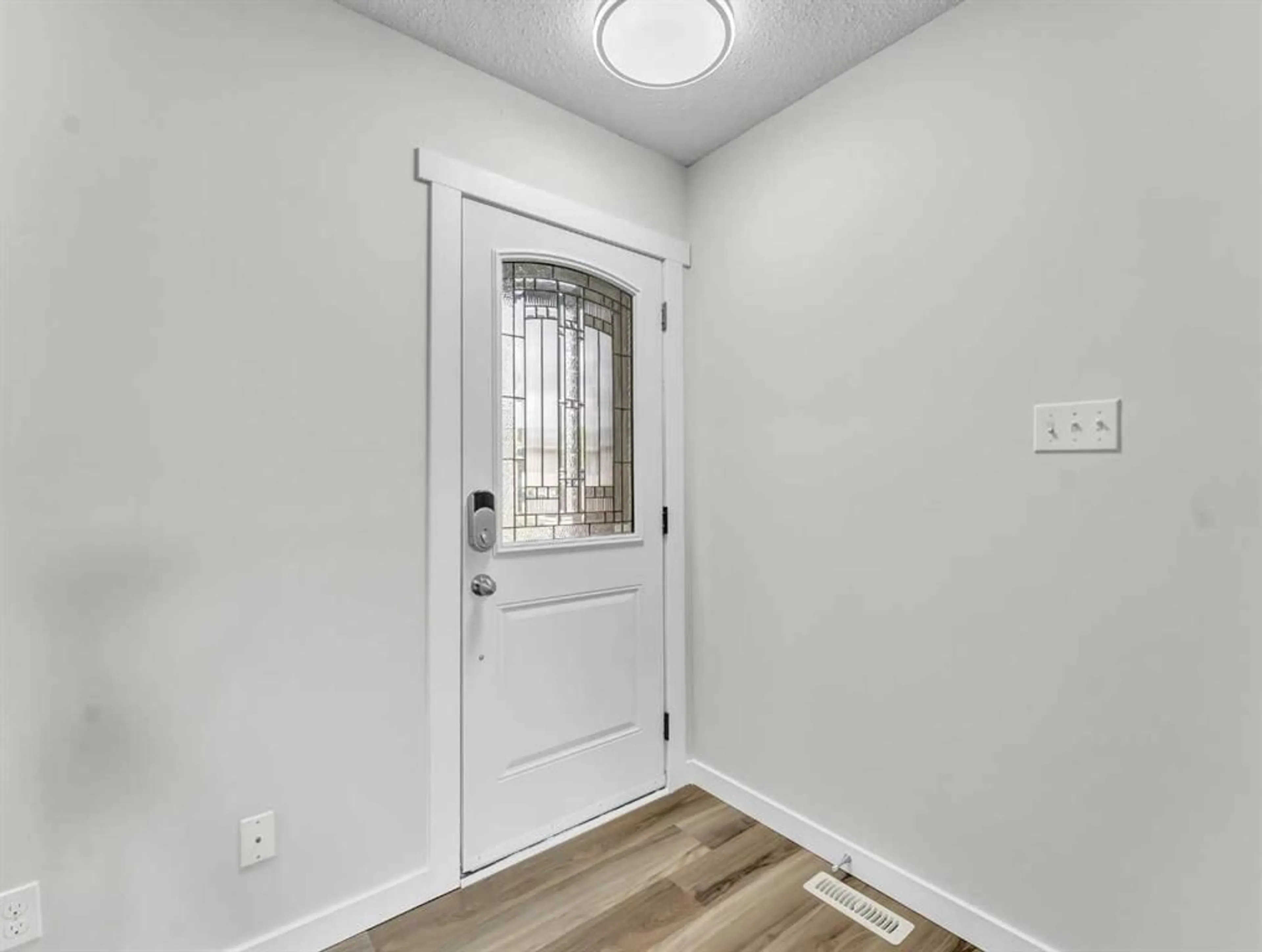 pillar/IMG-A2238374_4.jpg