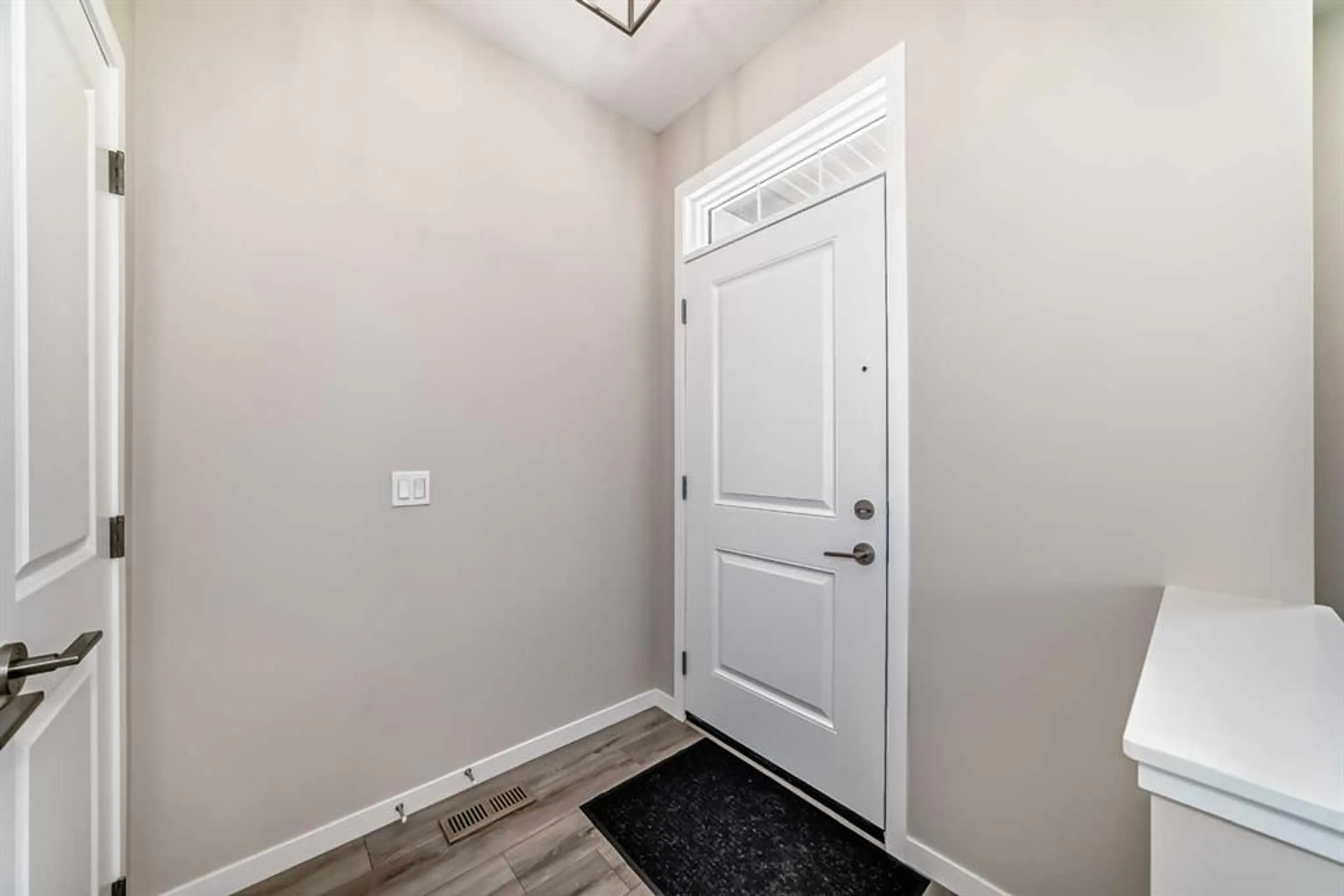 pillar/IMG-A2240549_5.jpg