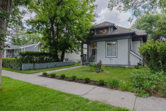 15 Elma St, Okotoks 3