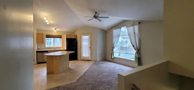 80 Panatella Landng #206, Calgary 4