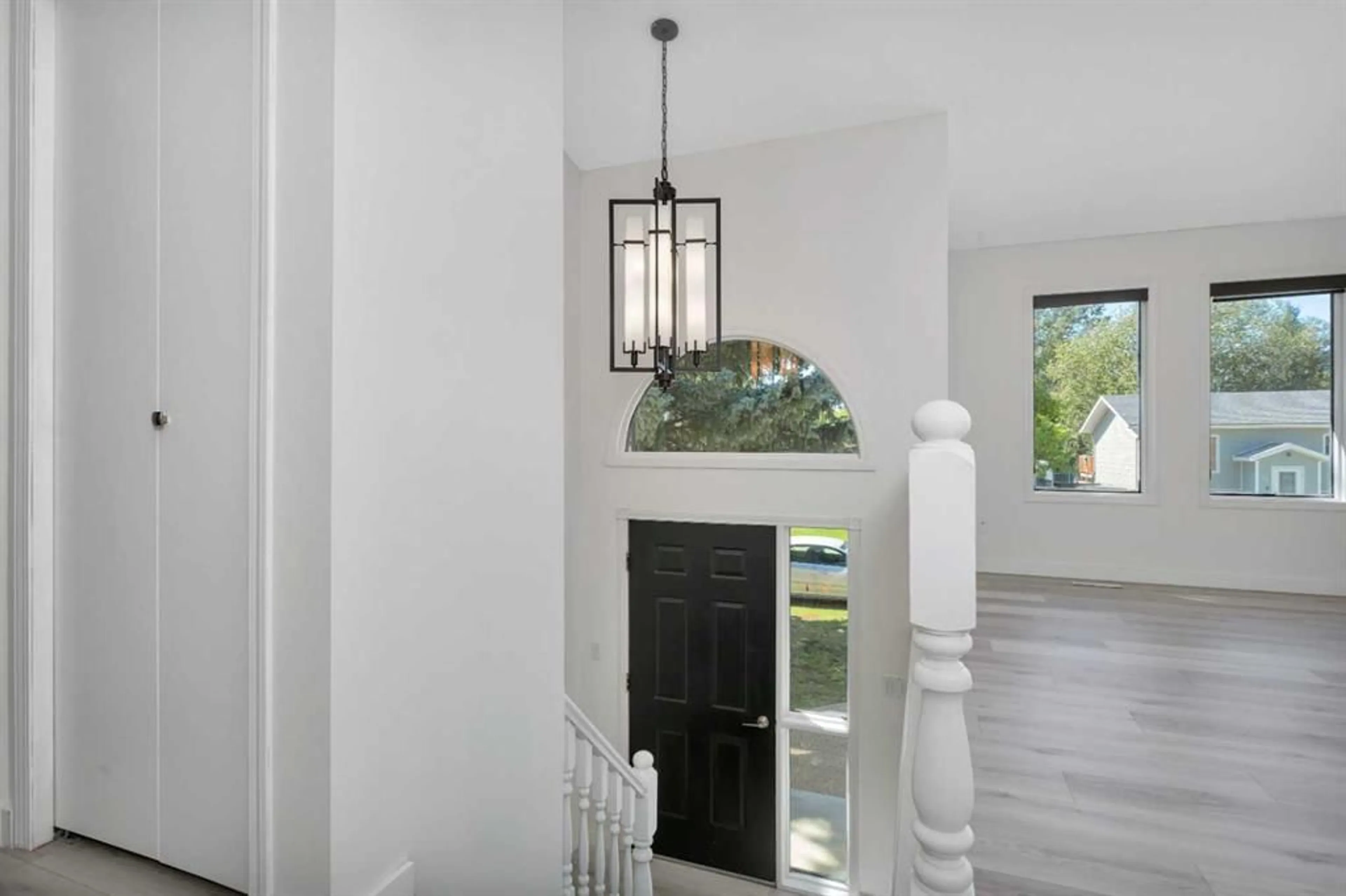 pillar/IMG-A2247704_4.jpg